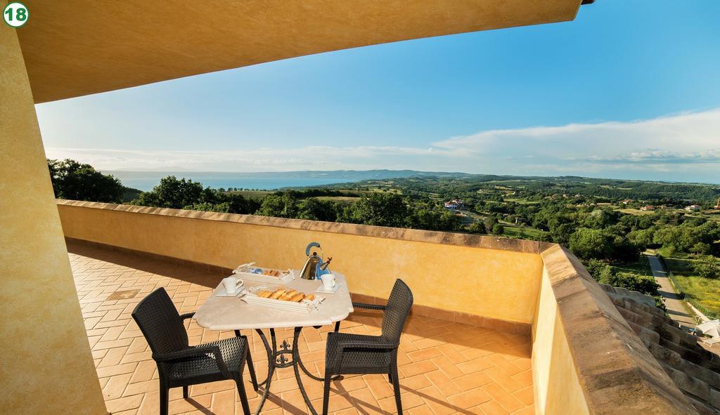 I Gigli Del Belvedere Montefiascone Exterior foto
